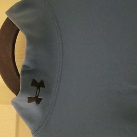 Under Armour Cold Gear - Picture 2 of 3